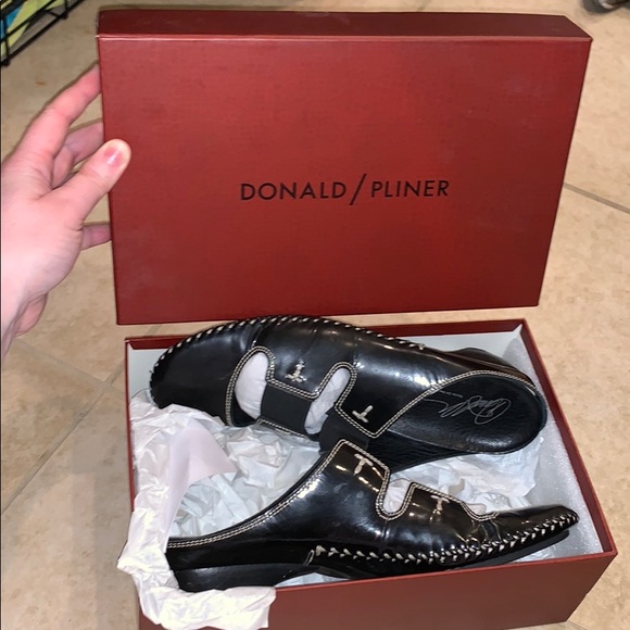 Donald J. Pliner Shoes - Black heeled mules
